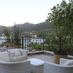 Beyaz Guvercin Butik Selimiye (Aegean)