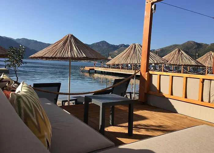 Beyaz Guvercin Butik Selimiye